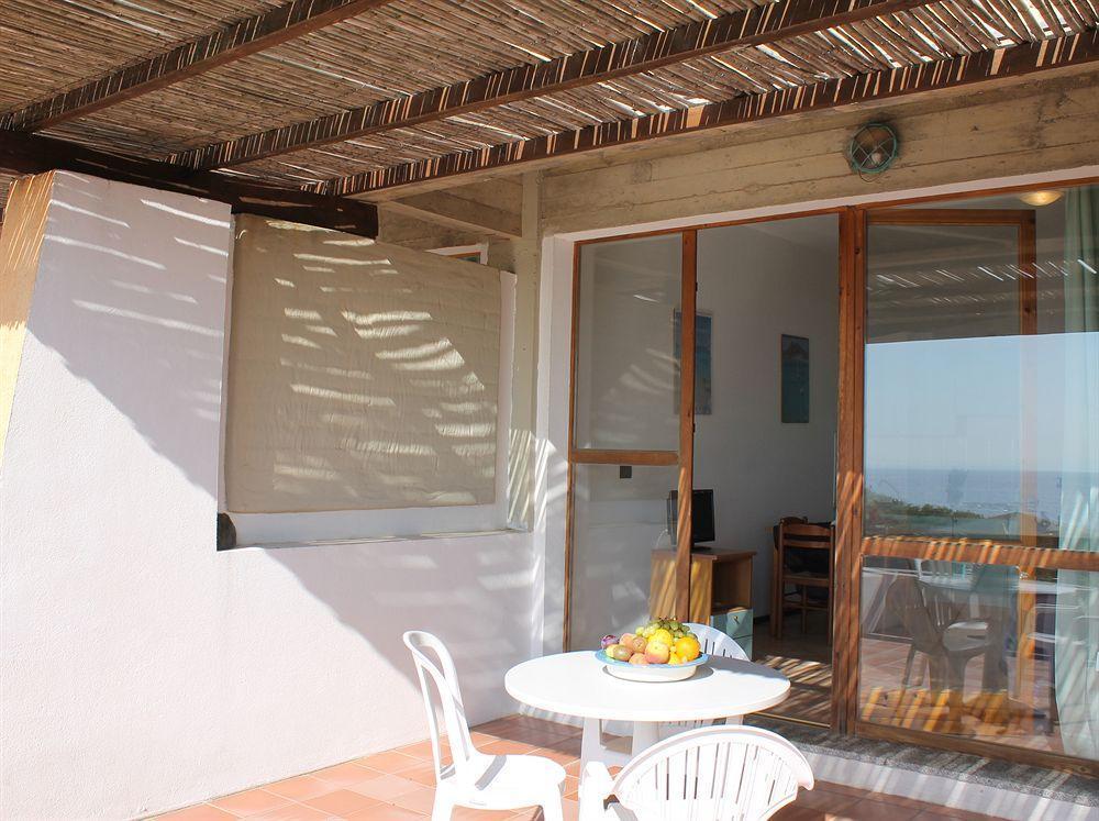 Residence Le Vele Stintino Exterior photo