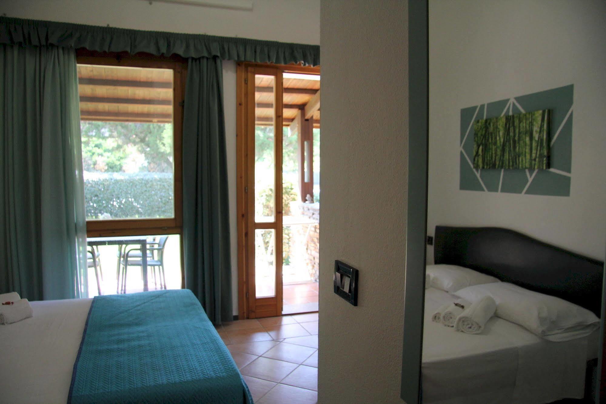 Residence Le Vele Stintino Exterior photo